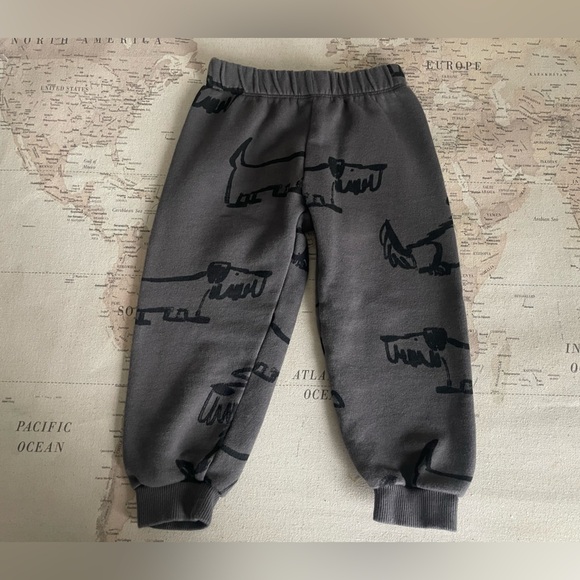 ZARA 4/5 Years Gray Joggers with Dog Print - Picture 1 of 5